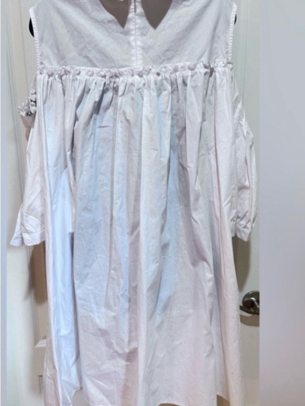 Cold-Shoulder White Pleated Mini Shirt Dress - Picture 4 of 4